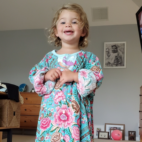 Meet your Posher, Ana - Picture 4 of 4